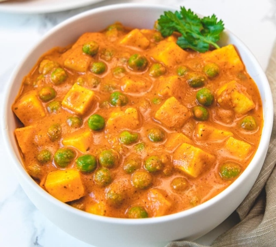 Matar paneer